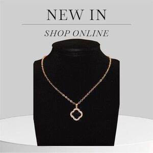 Fashion Neclace Four Leaf Clover